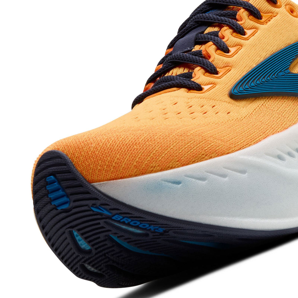Brooks Mens Glycerin Max Running Shoe - Close up