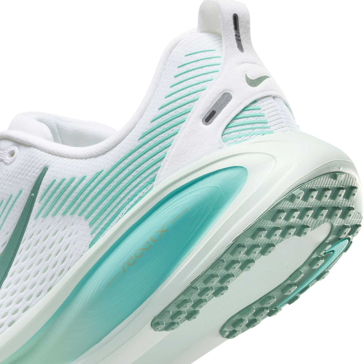 Nike Vomero 18 Kids Road Running Shoes