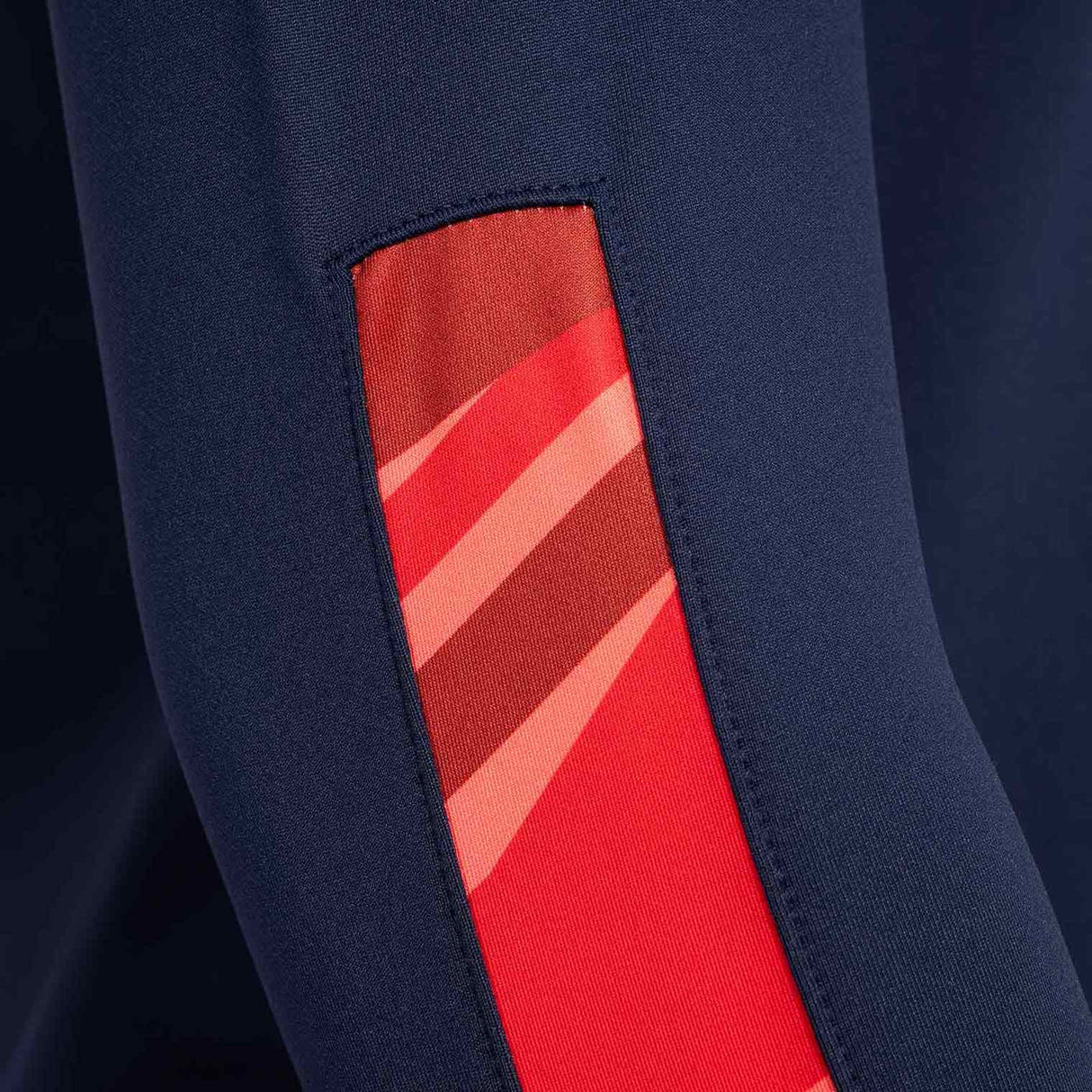 Umbro St Patricks Football Euro 2025 Kids Half-Zip Warm Up Top Close-Up Red Panel View