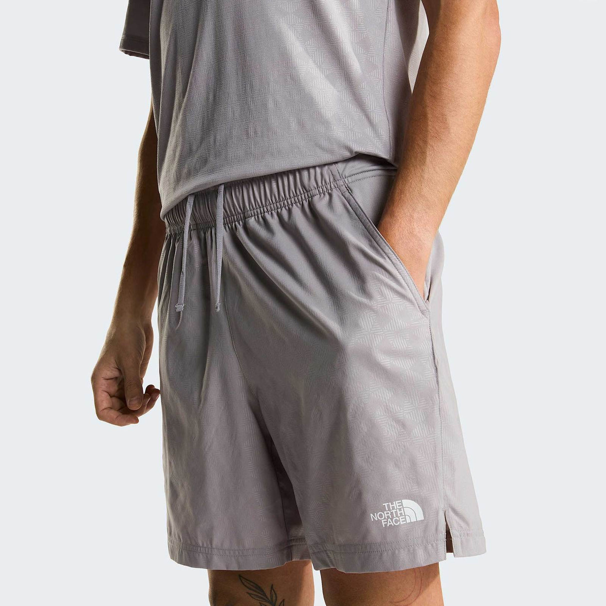 TNF Men 24/7 PENTADOME EMB 7IN Short Gry