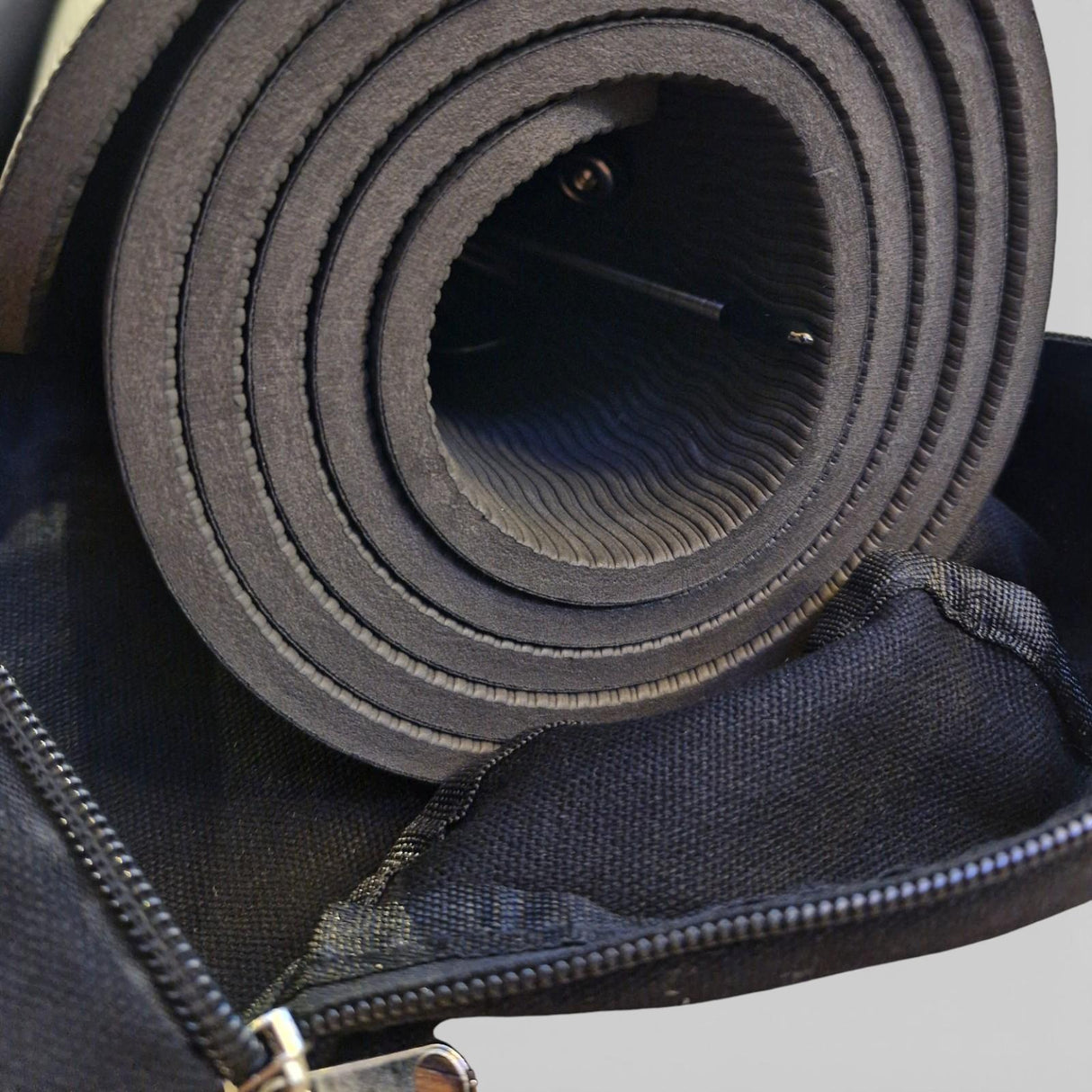 DREAM ACRES Grounding Fitness Mat Black