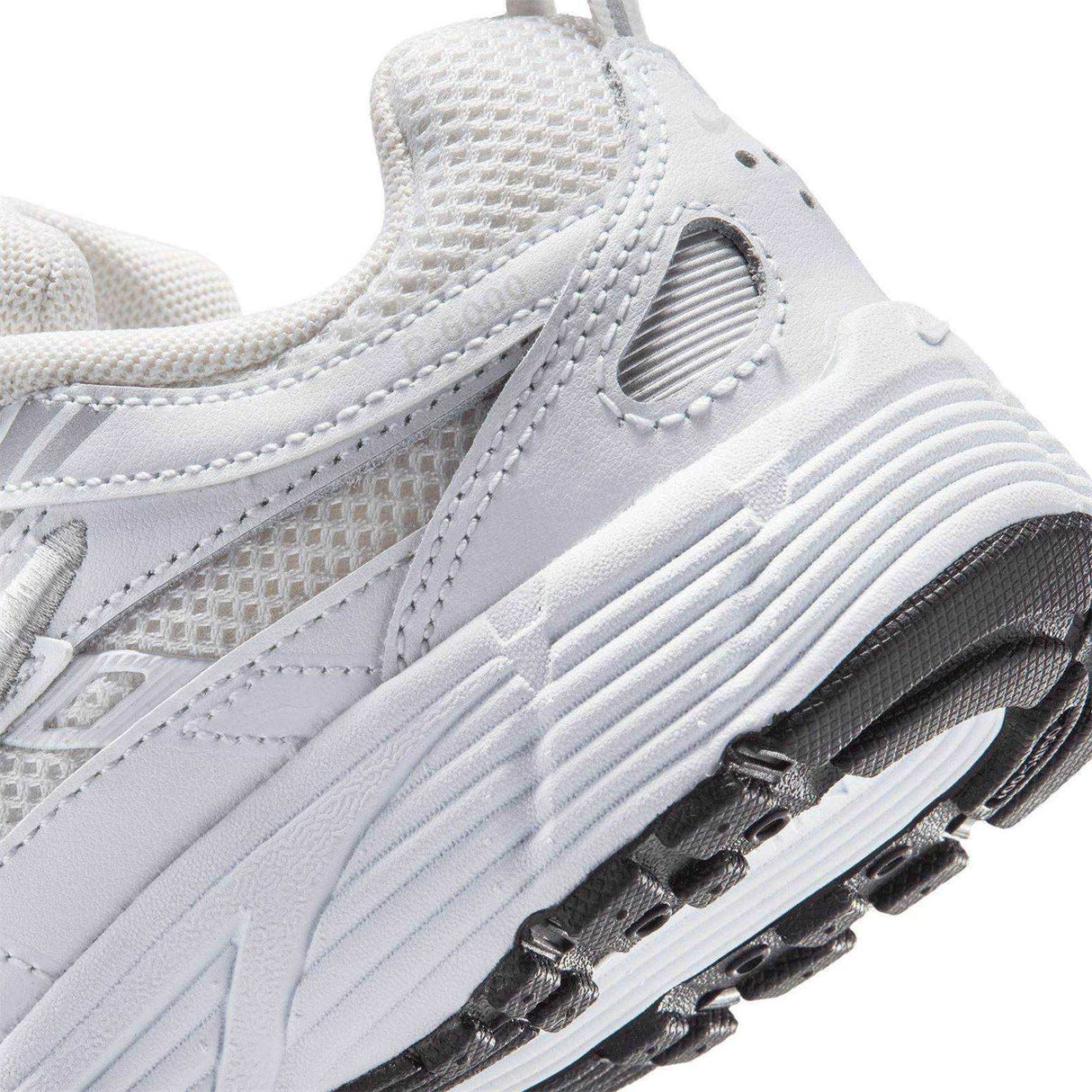 NIKE P-6000 Jnr Kids White
