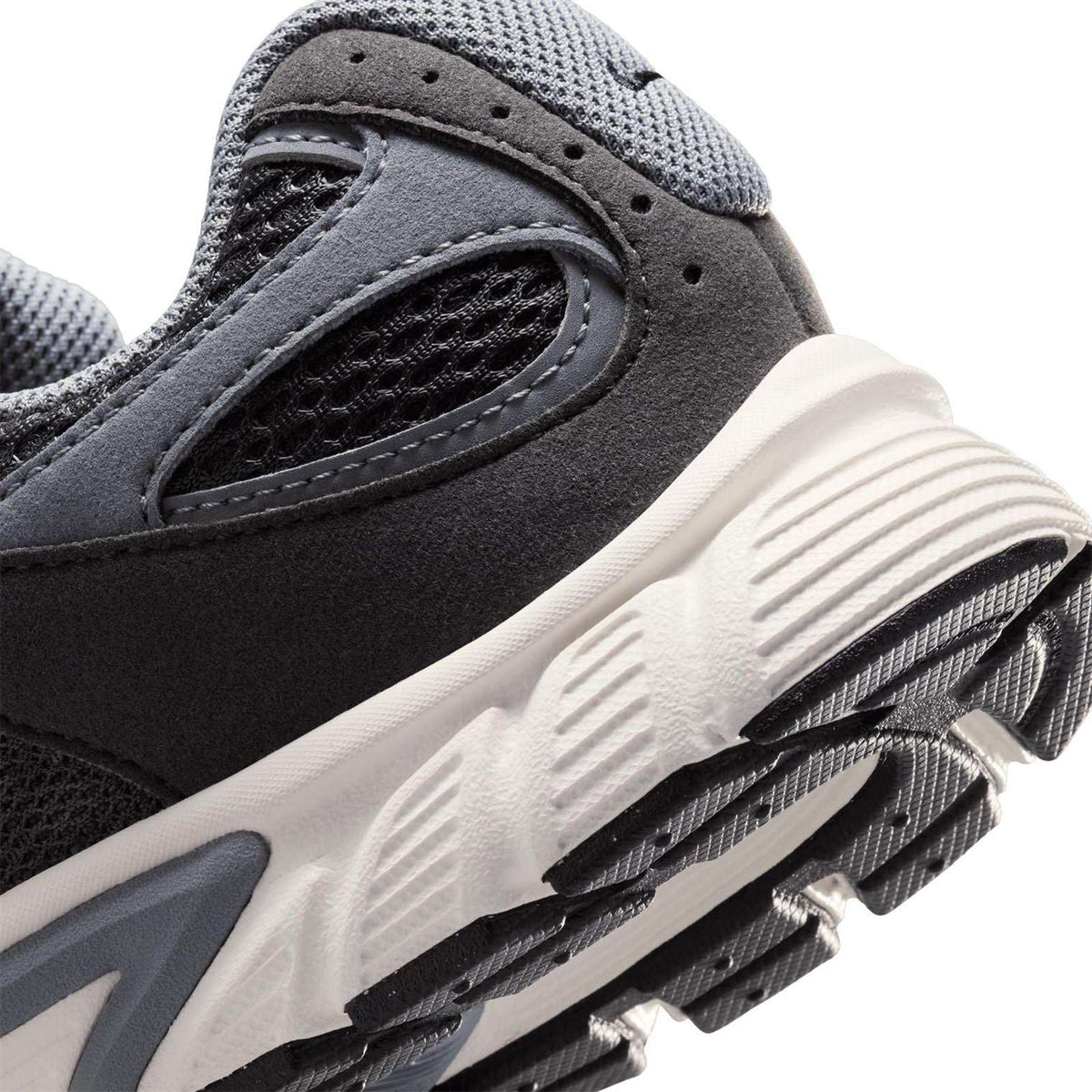 Nike V5 Runner Suede Boys Grey