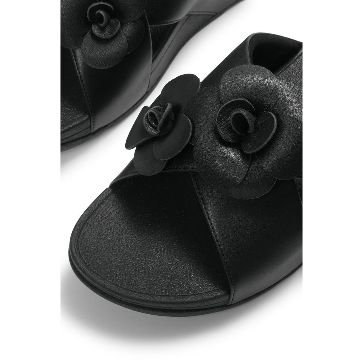 Fitflop Womens Lulu Flower Cross Slides Black