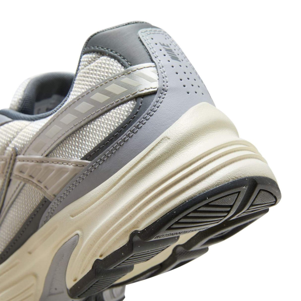 Nike Initiator Mens Running Shoe