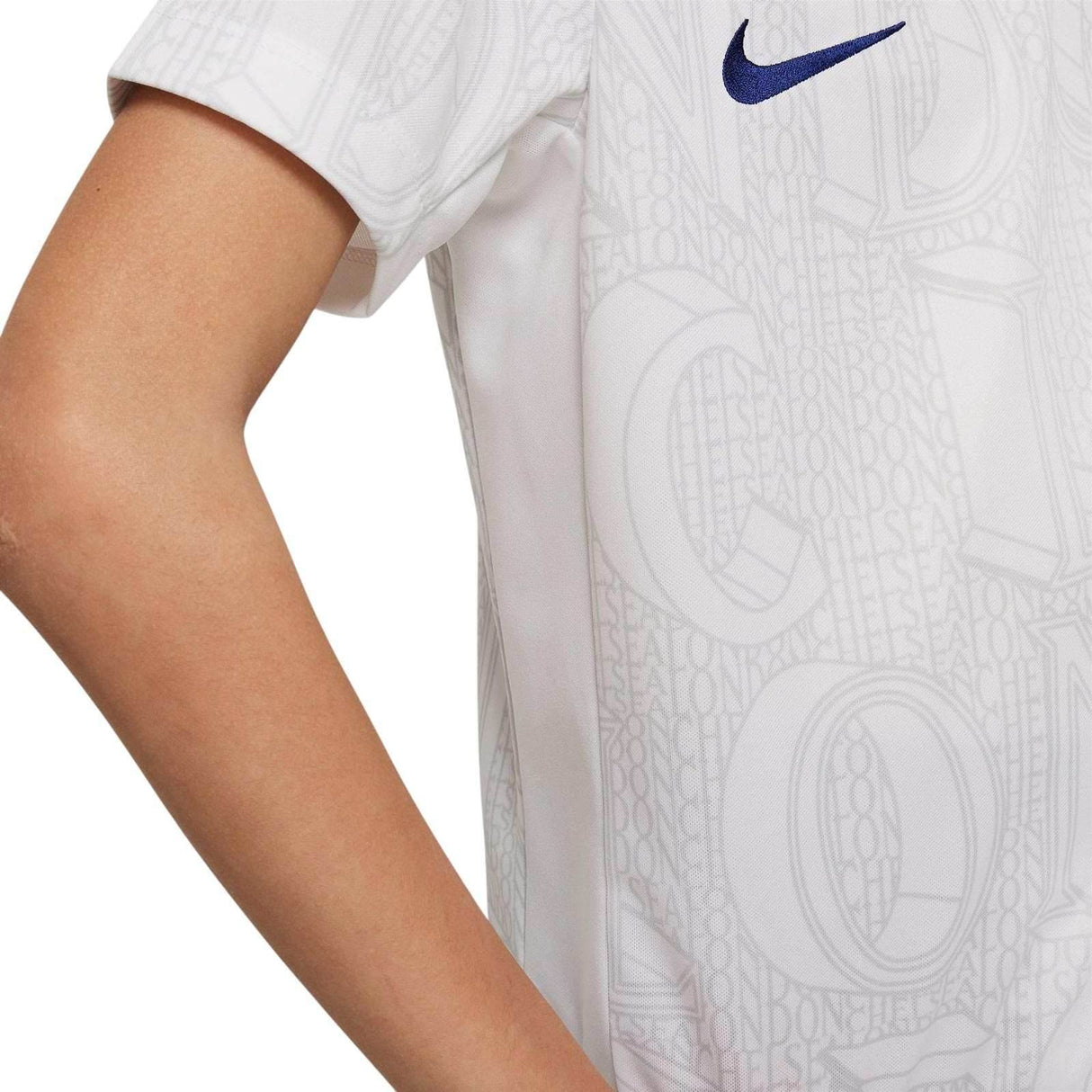 Nike Chelsea F.C. 2025/26 Pre-Match Kids Jersey - Close up 2
