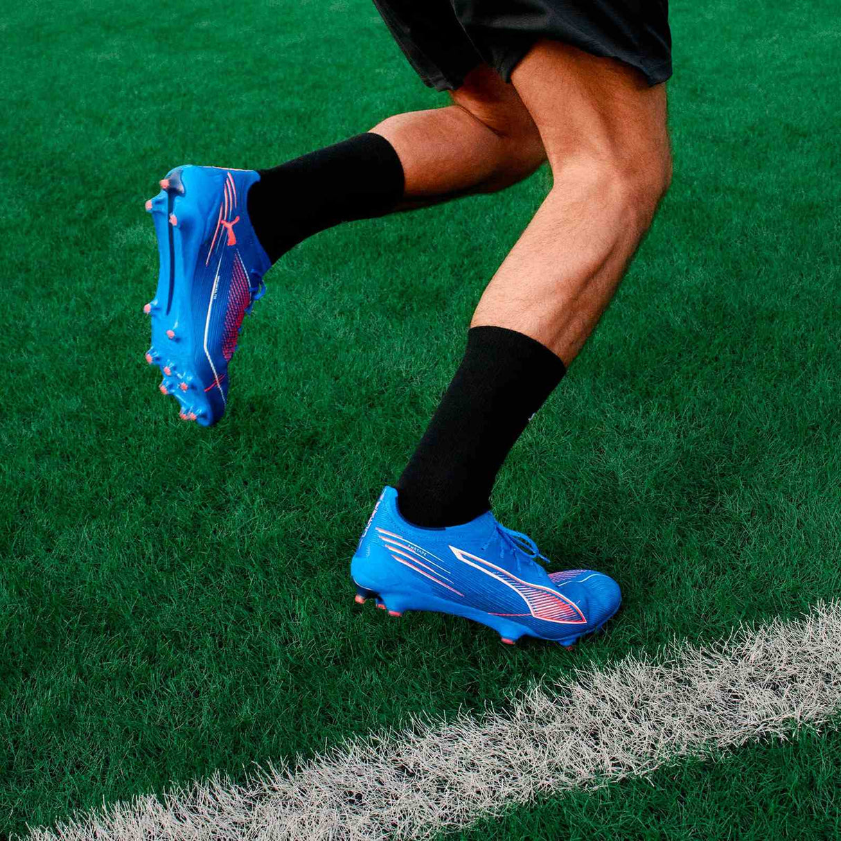 PUMA Ultra 6 Ultimate Firm Ground Football Boots