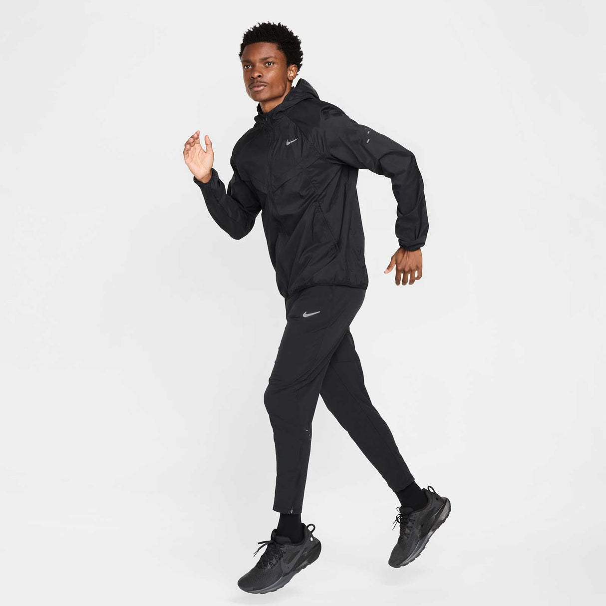 Nike Stride Mens Repel UV Running Jacket
