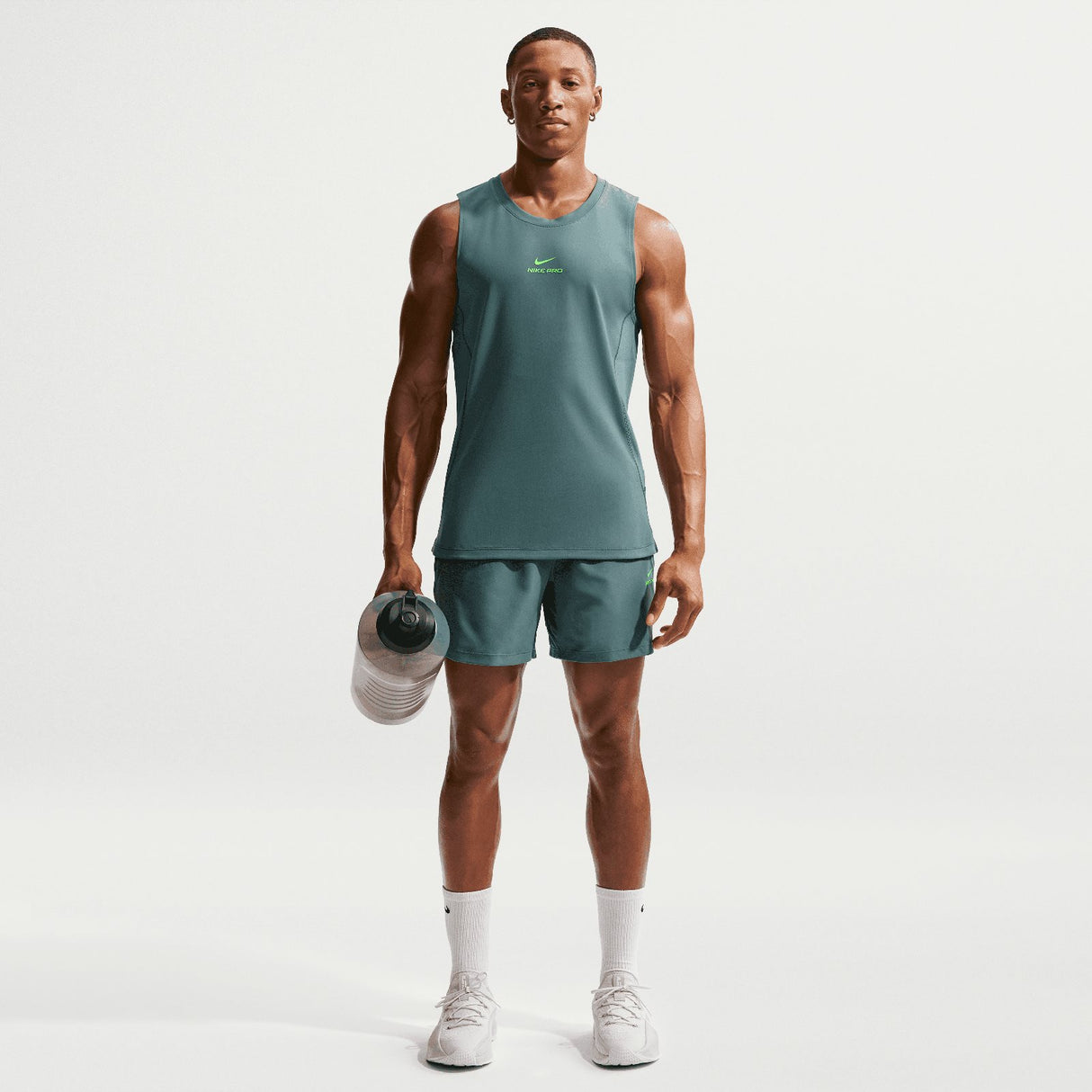 Nike Mens NP DF NPT 6IN SHORT Green