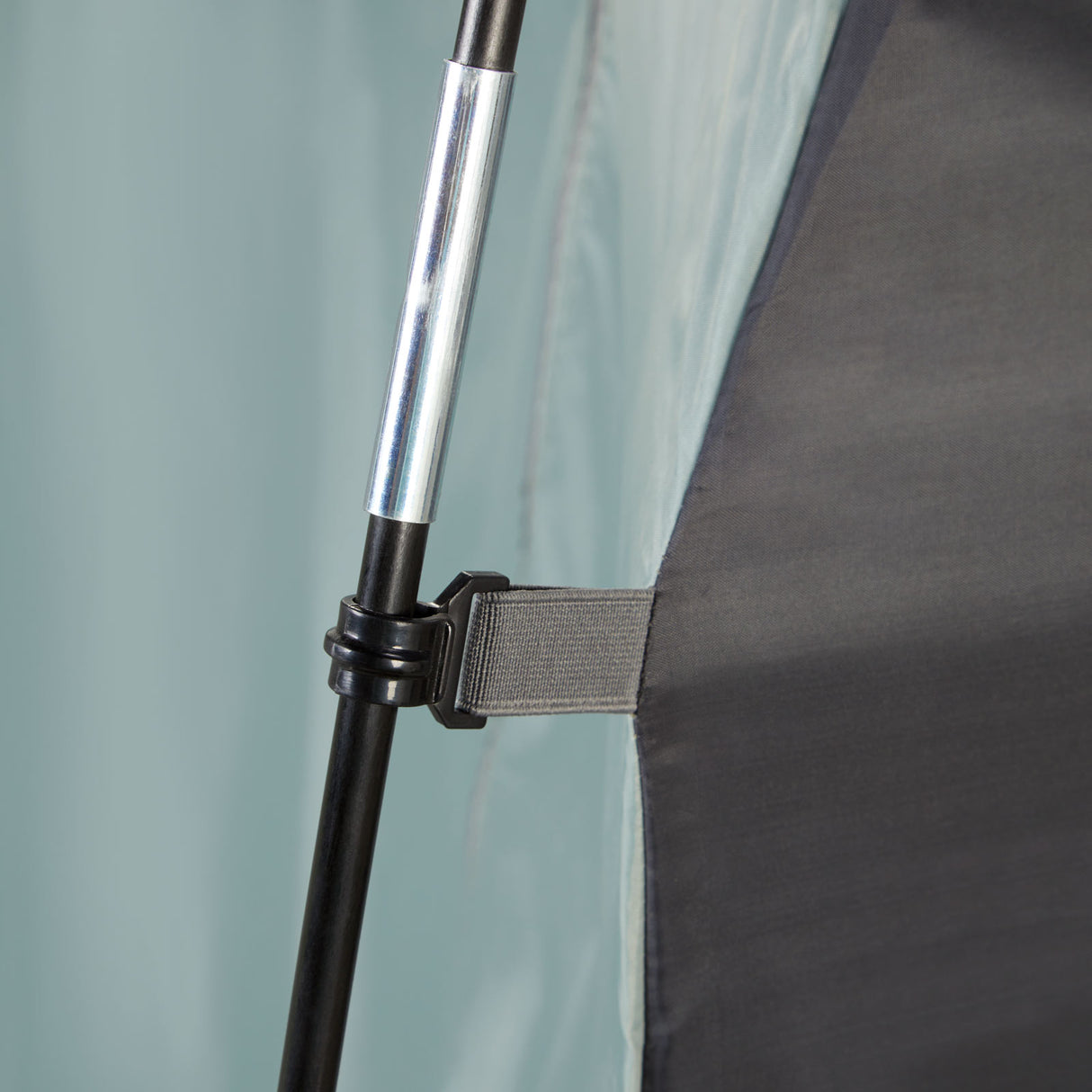 McKINLEY Family 4 Person 10.4 I Tent - Close up