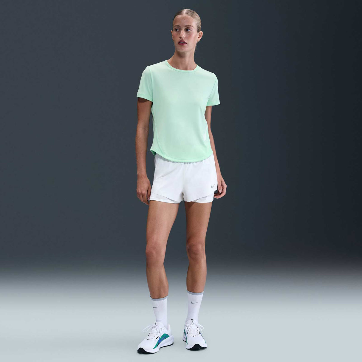 Nike Tempo Swoosh Run Womens Dri-FIT Short-Sleeve Running Top