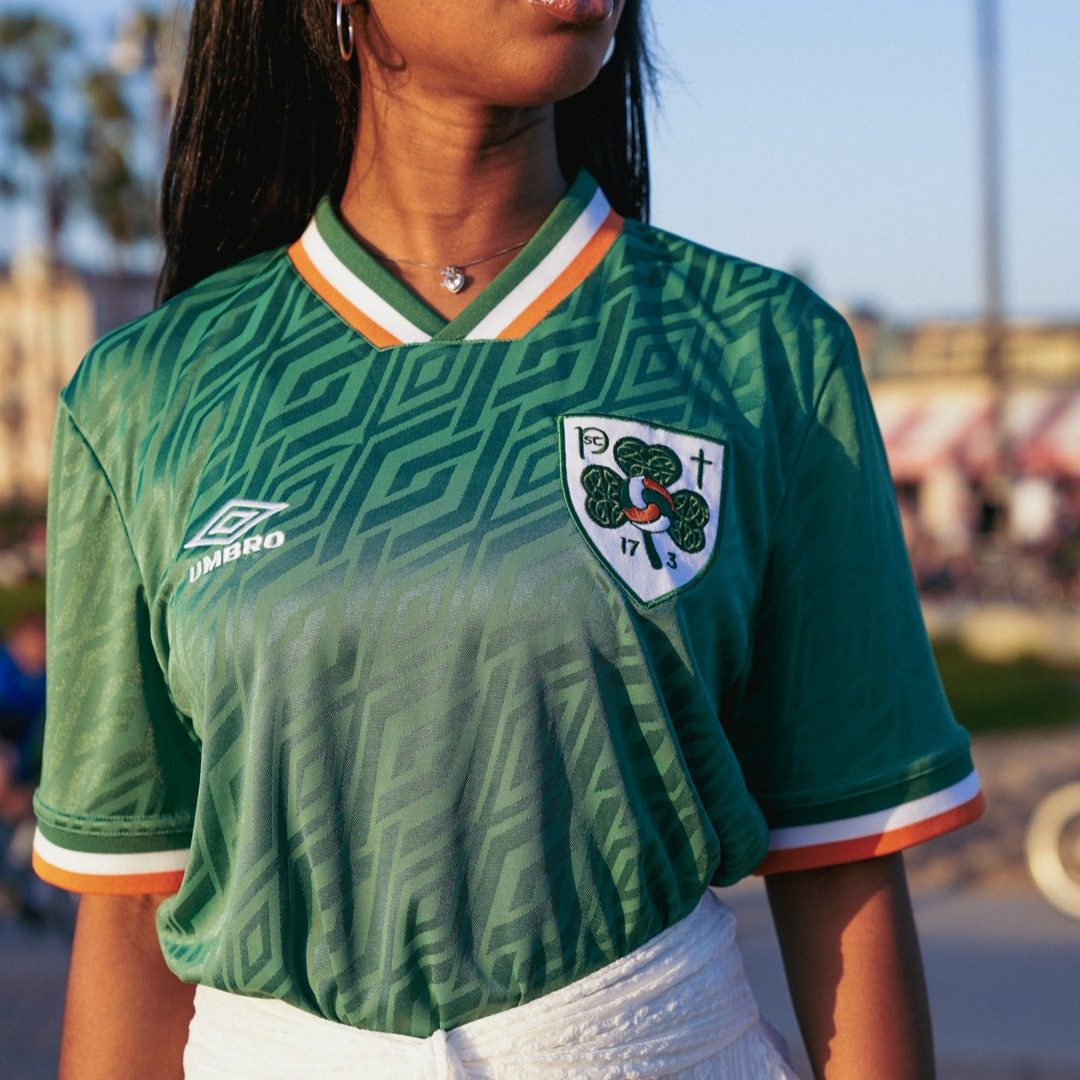 Umbro 17-3 2026 Adults Short Sleeve Football Jersey