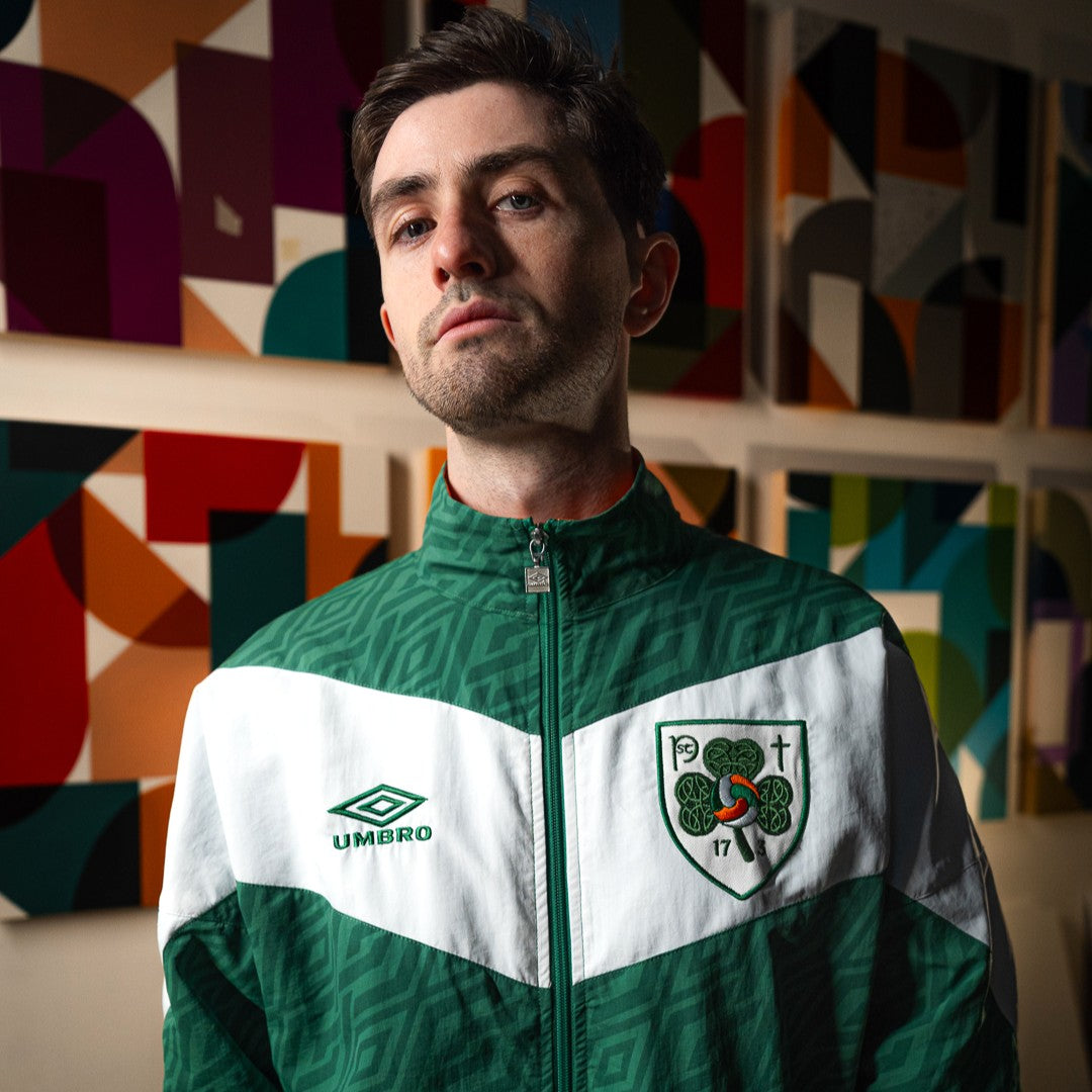 Umbro 17-3 2026 Adults Full-Zip Football Track Jacket