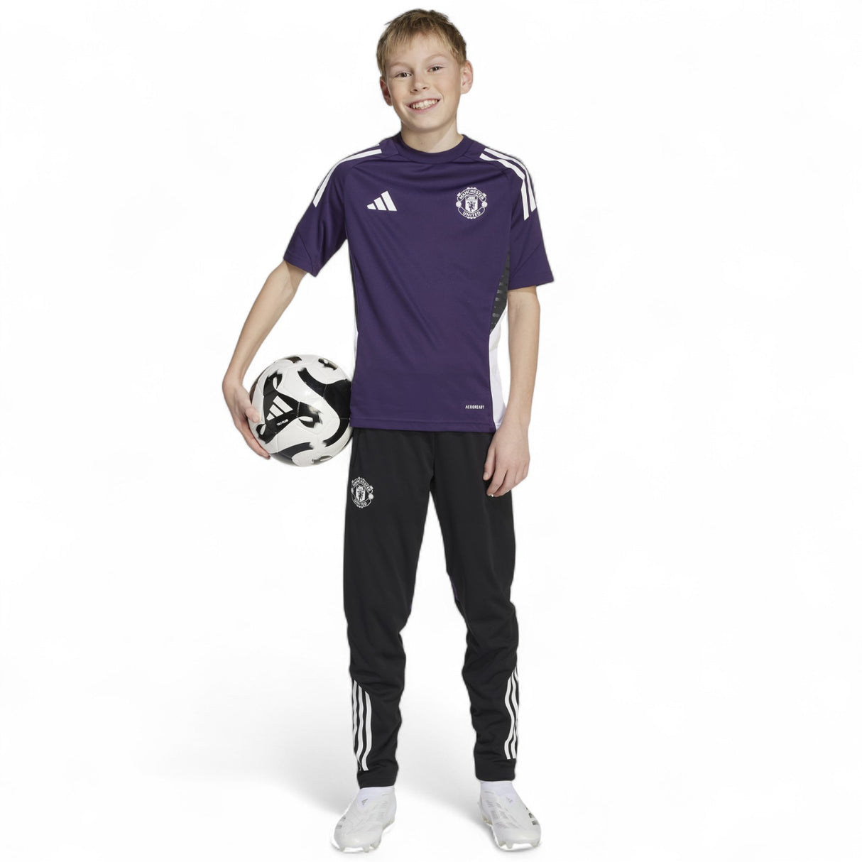 adidas Manchester United Football 2025/26 Kids Short Sleeved Training Jersey Model Full-Length View
