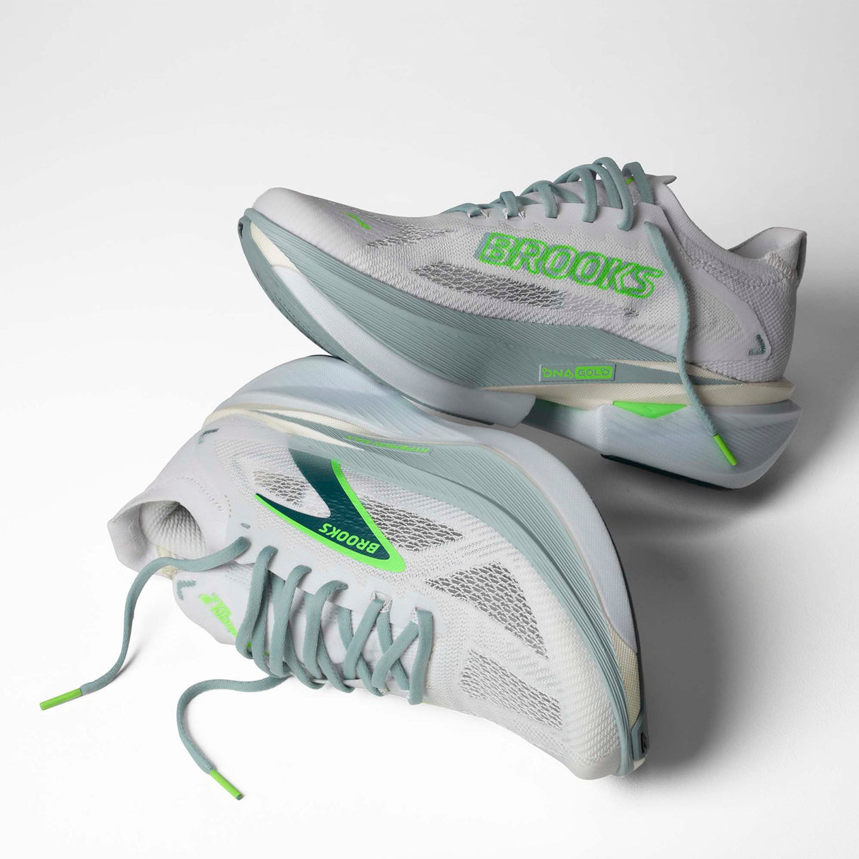 Brooks Mens Hyperion Max 3 White