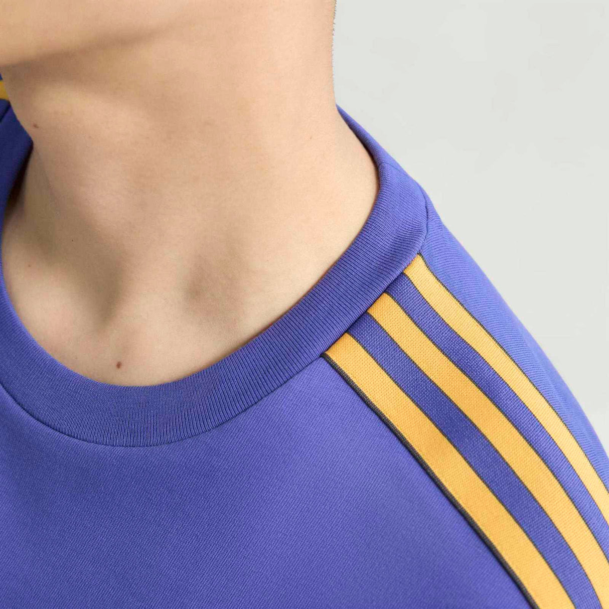 adidas OG MUFC 25 Icon Tee Purple