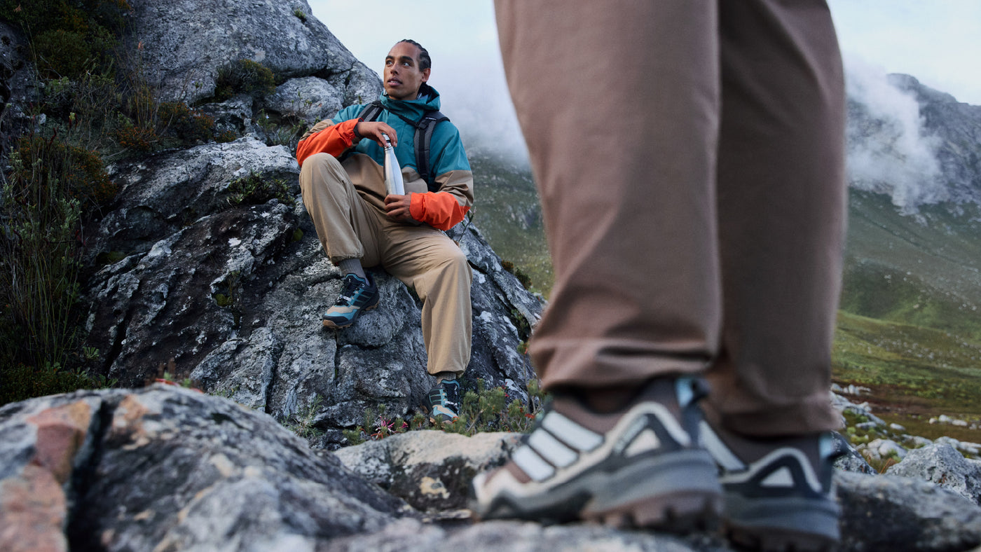 Outdoor Footwear Ladder Banner