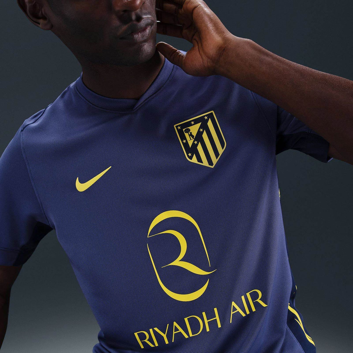 Nike Atlético Madrid 2025/26 Stadium Away Jersey - Model view