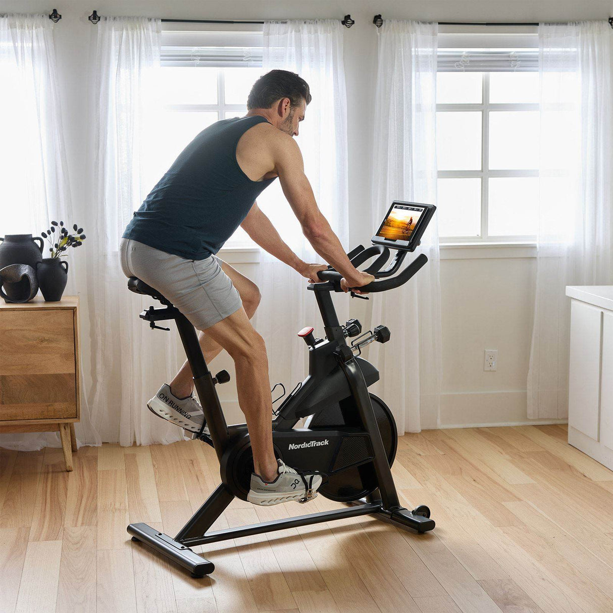 NordicTrack T Series 9 Studio Bike