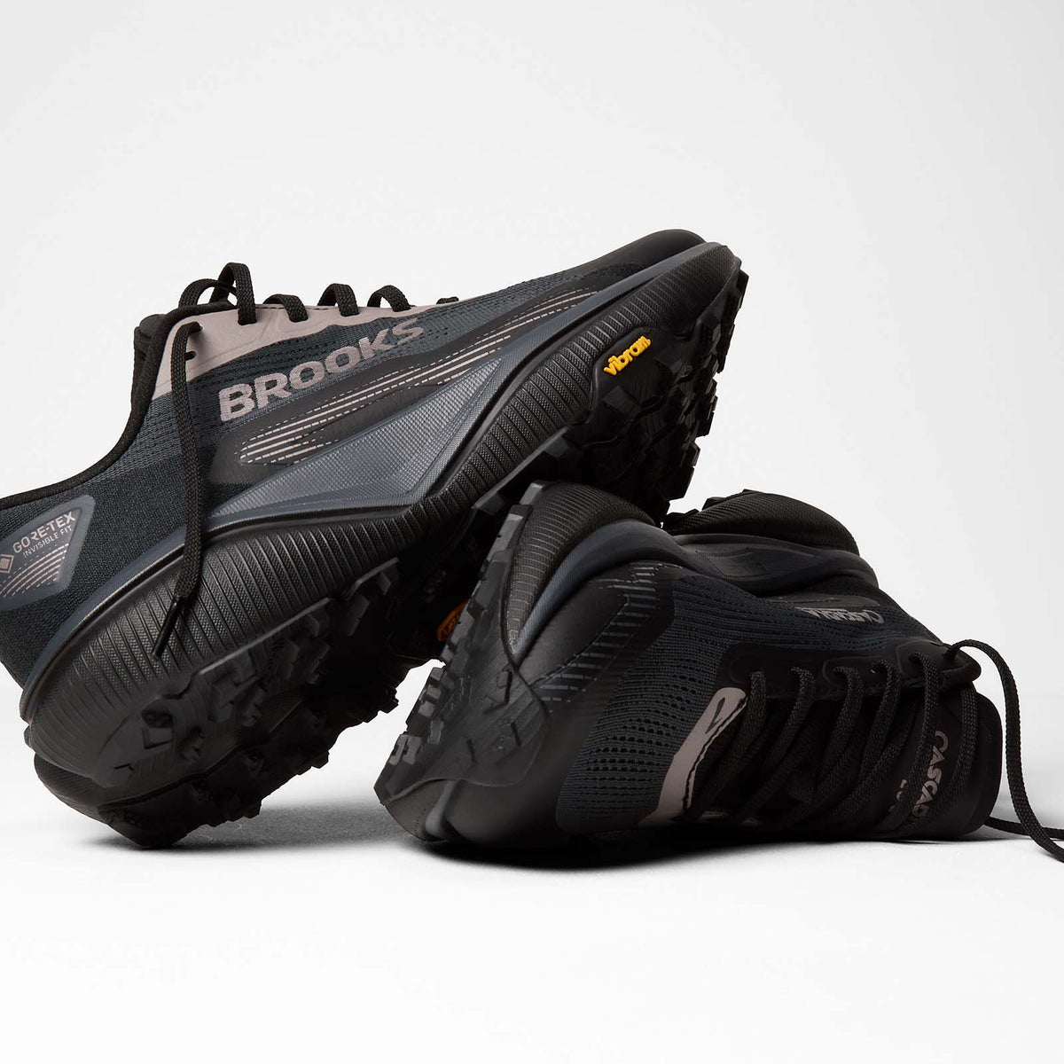 Brooks Cascadia 20 GTX Womens Black