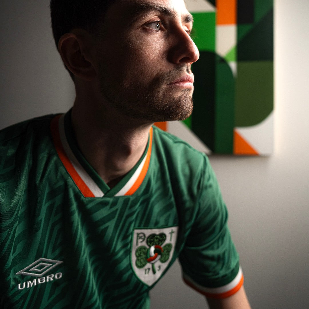 Umbro 17-3 2026 Adults Short Sleeve Ireland Football Jersey