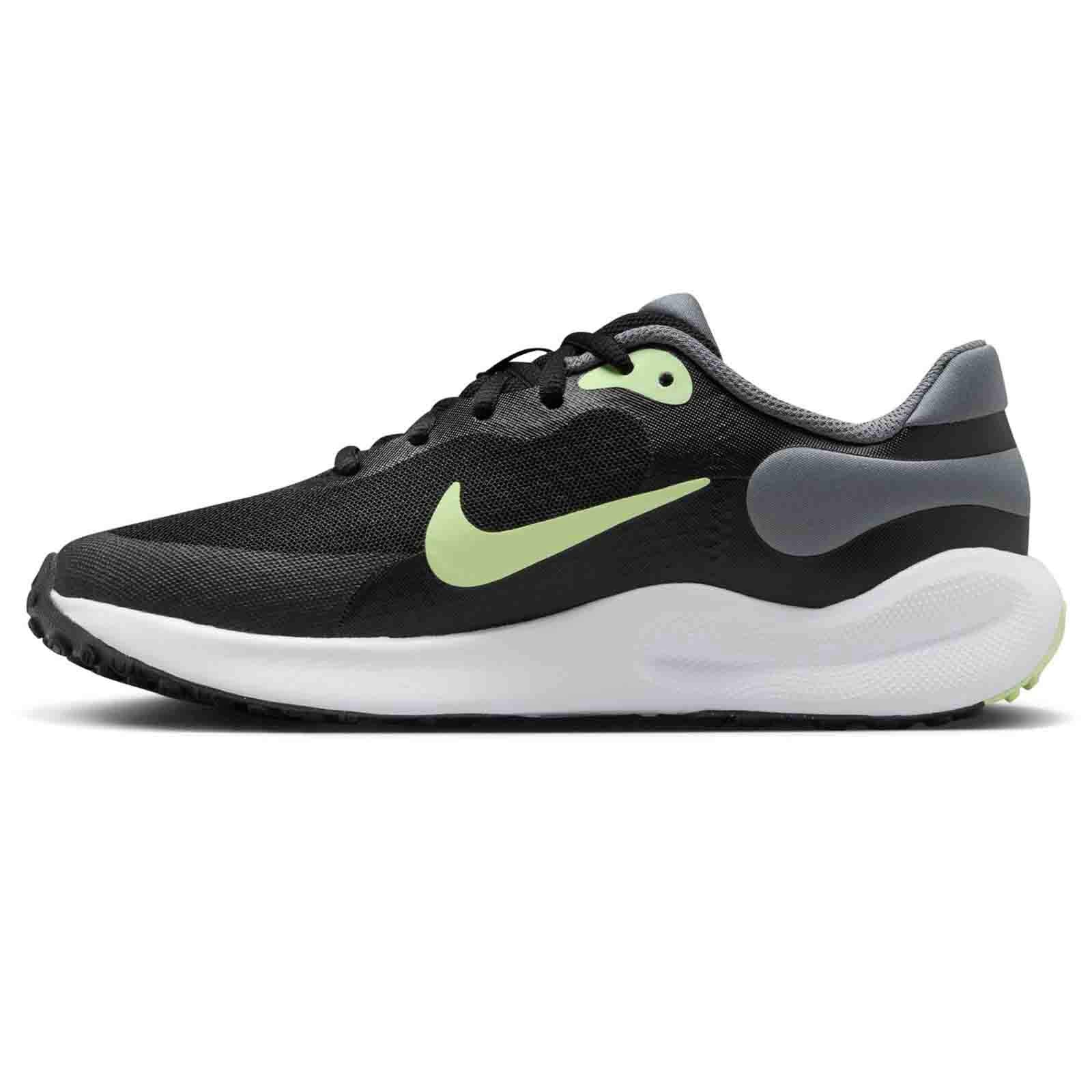 boys nike revolution trainers
