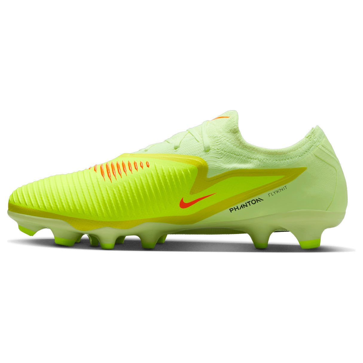 Nike Phantom 6 Low Pro Firm-Ground Football Boots