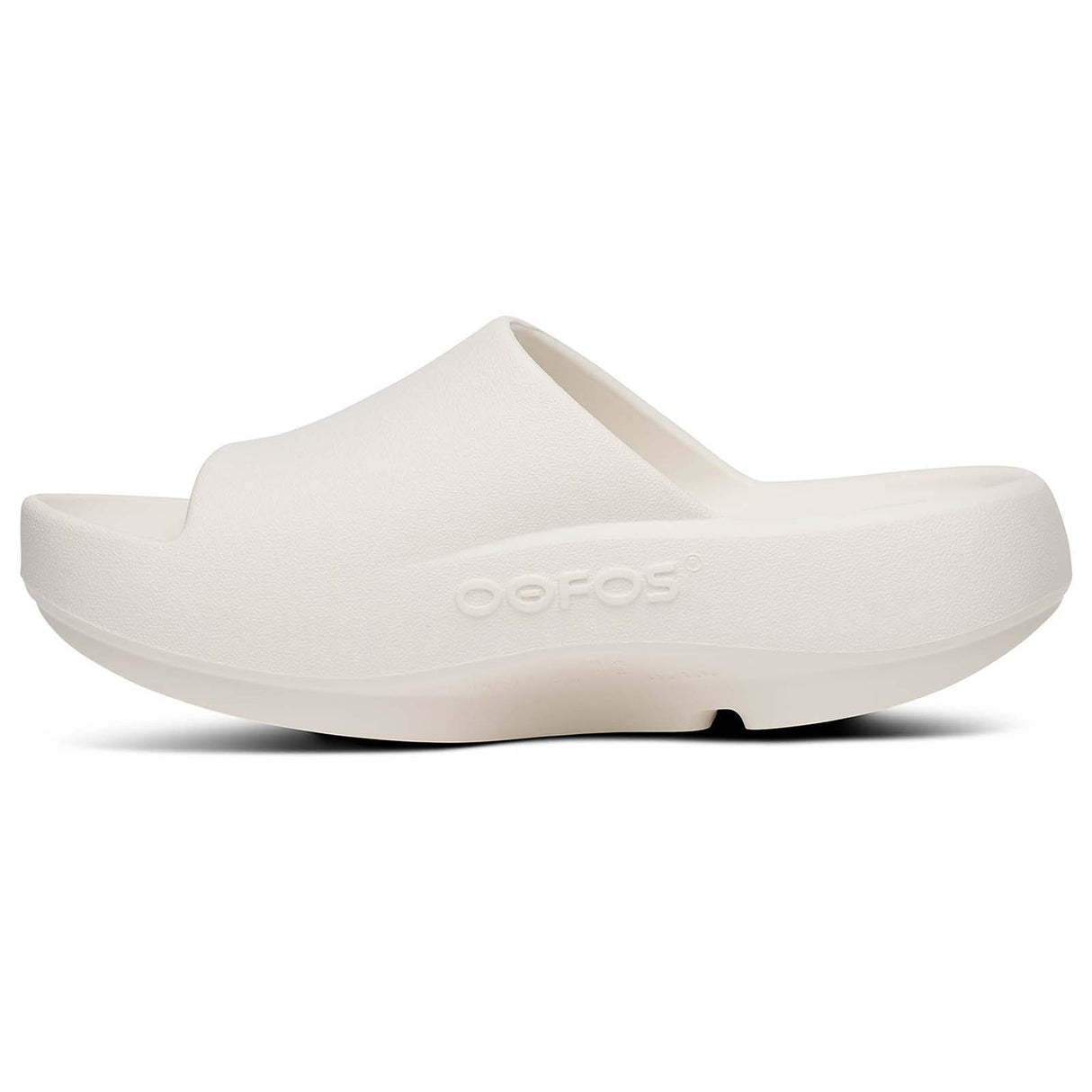 OOFOS OOahh PLUS Womens Chalk Slide Sandals
