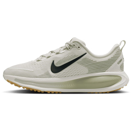 Nike Vomero 18 Kids Road Running Shoes