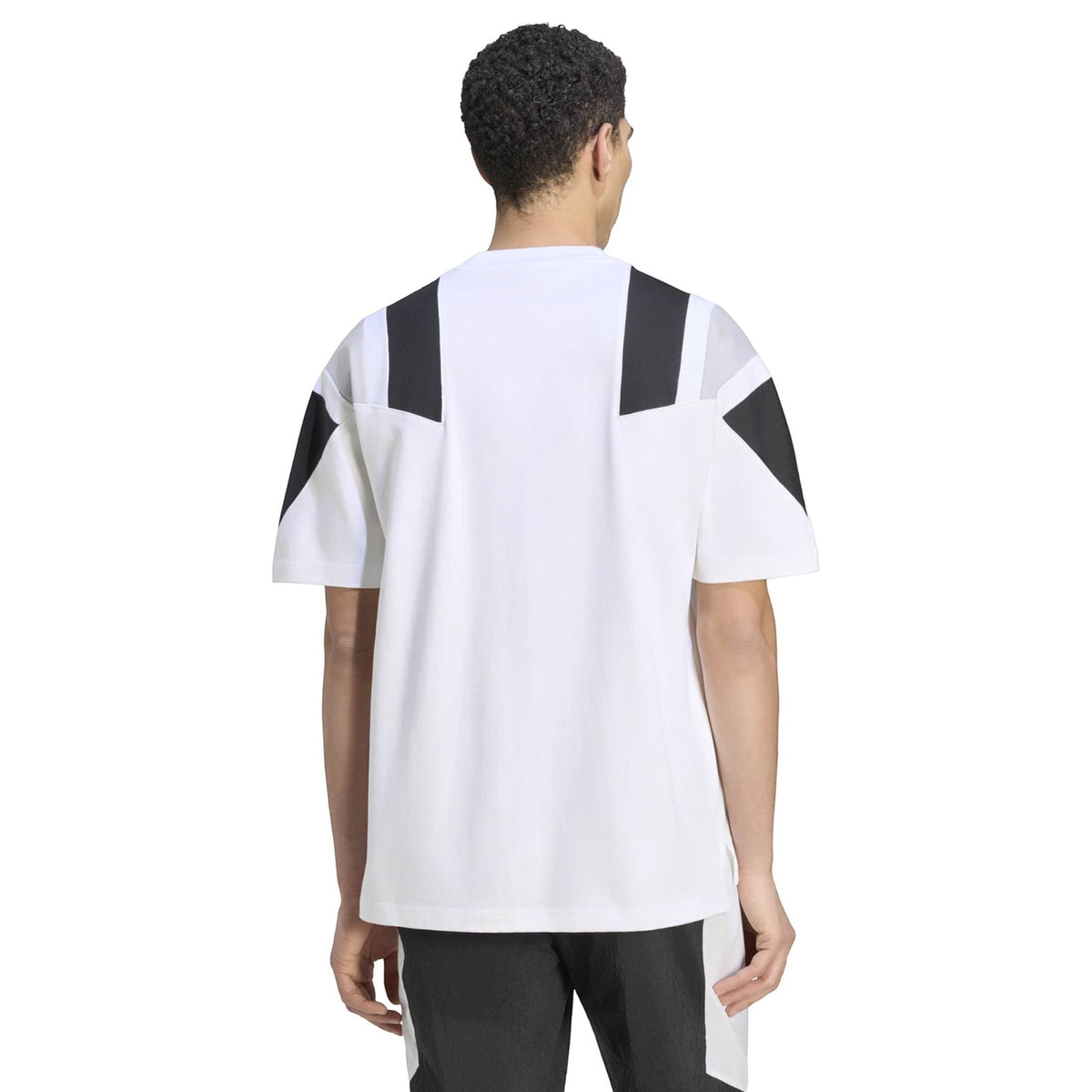 adidas Juventus 2026 EQT Mens Short-Sleeve T-Shirt