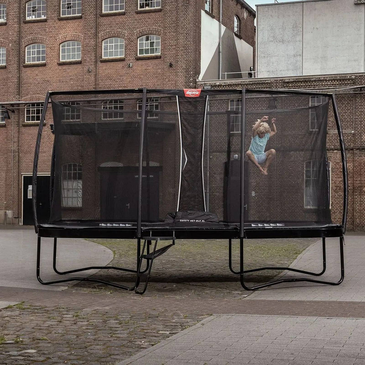 BERG Ultim Champion Regular 330 Trampoline Grey + Safety Net Deluxe