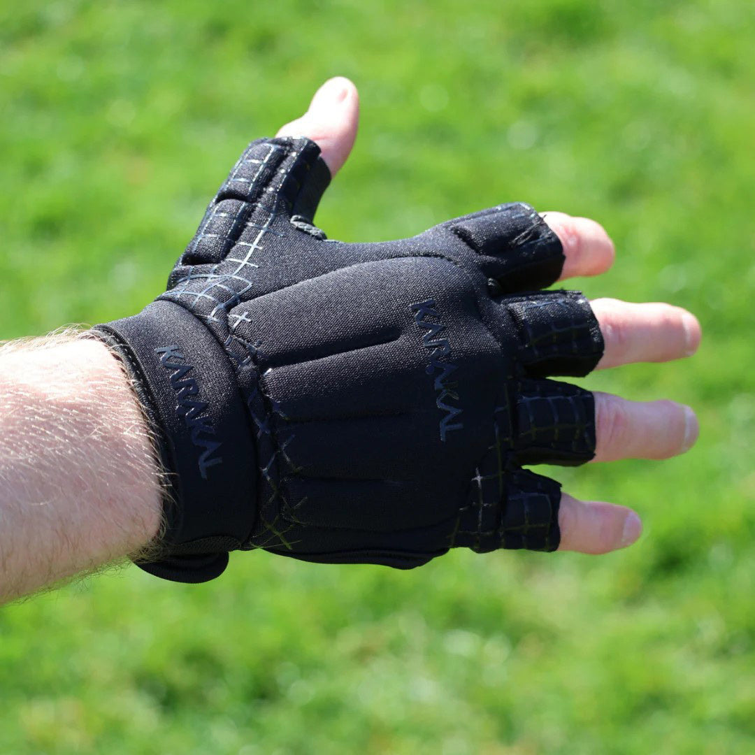 Karakal Pro Hurling Glove Left Black