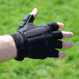 Karakal Pro Hurling Glove Right Black