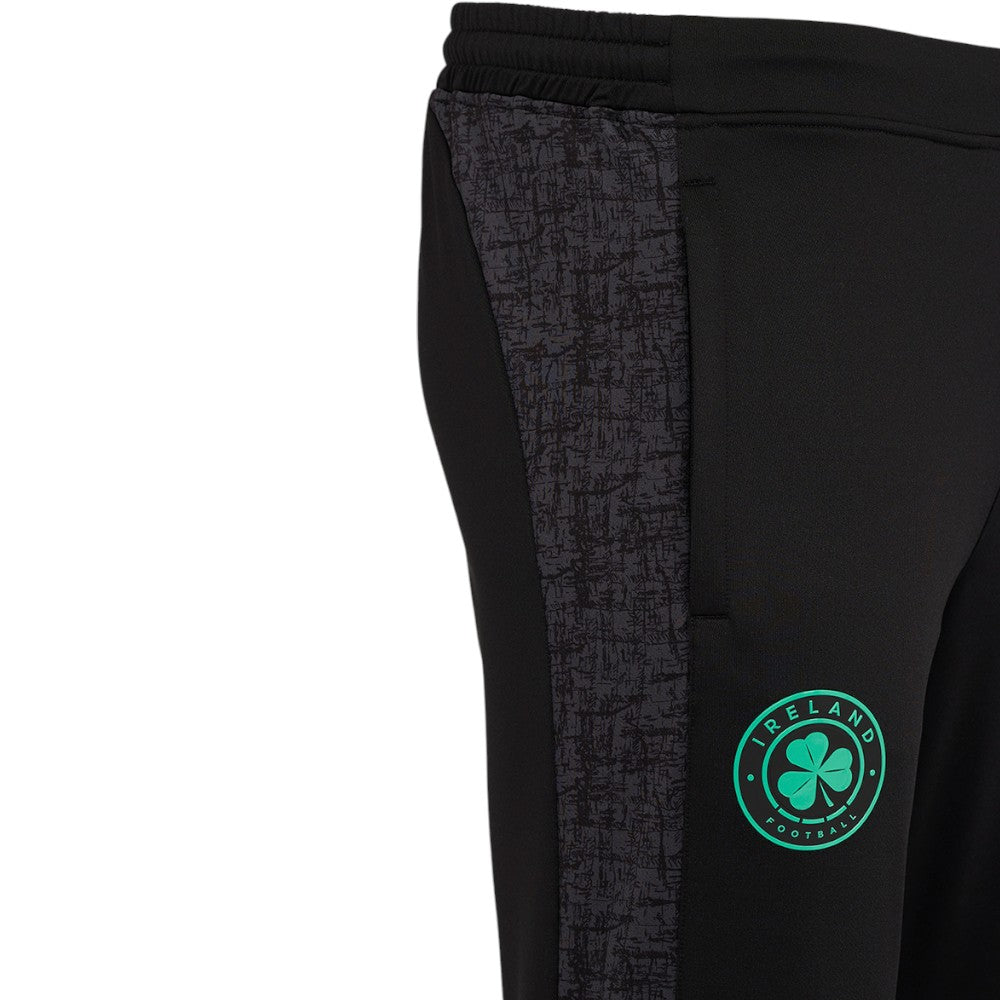 Castore FAI Ireland Football 2025/26 Mens Training Pant Close-Up Side View