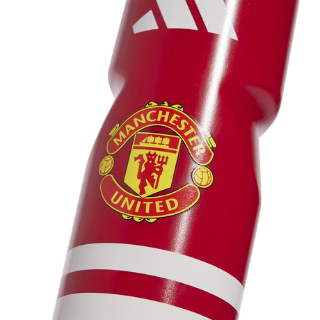 adidas Manchester United 2025/26 Pull-Spout Water Bottle Close-Up Crest View