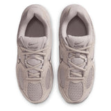 NIKE V5 RUNNER SUEDE KIDS BROWN