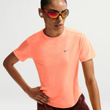 NIKE SWIFT DF SS TOP WMS Orange