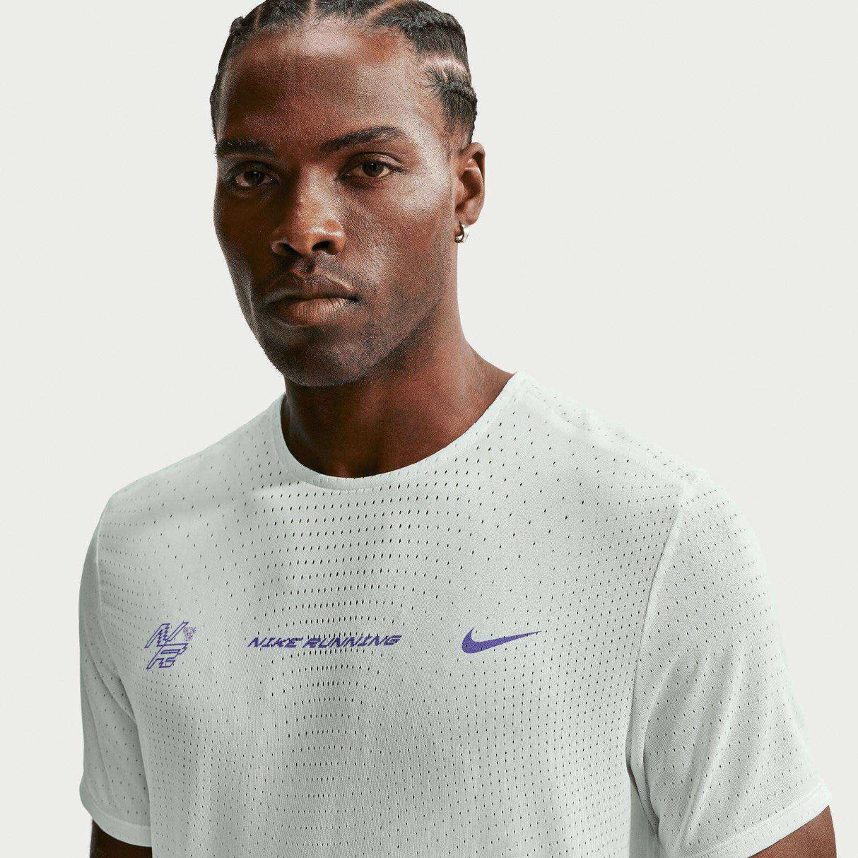 Nike Mens DFADV AEROSWIFT GFX SS Green