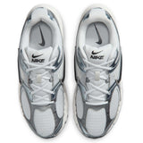 Nike V5 RNR Trainers Grey