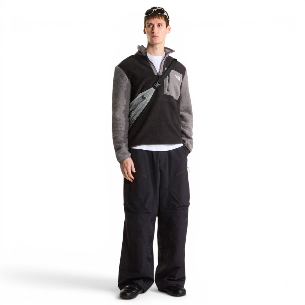 TNF Mens Yumiori Quarter Zip Black