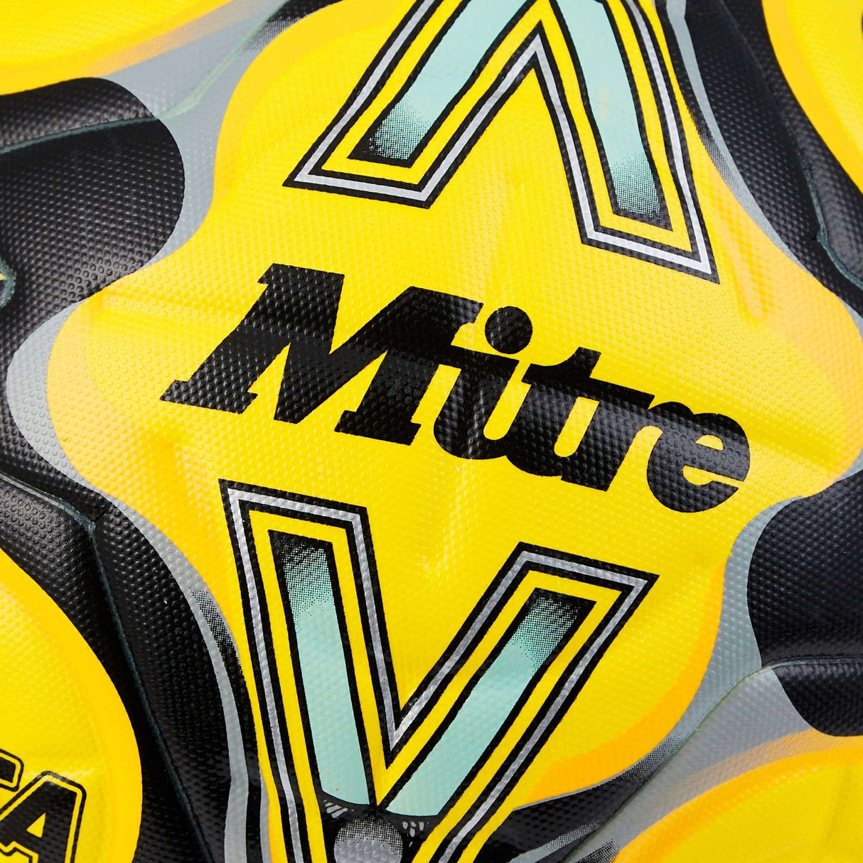 Mitre Delta Evo 24 Football 5 Yellow