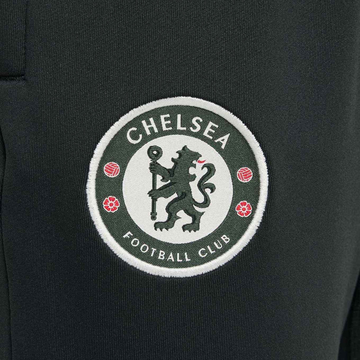 Nike Chelsea FC 2025 / 26 Kids Strike Drill Pant - Crest