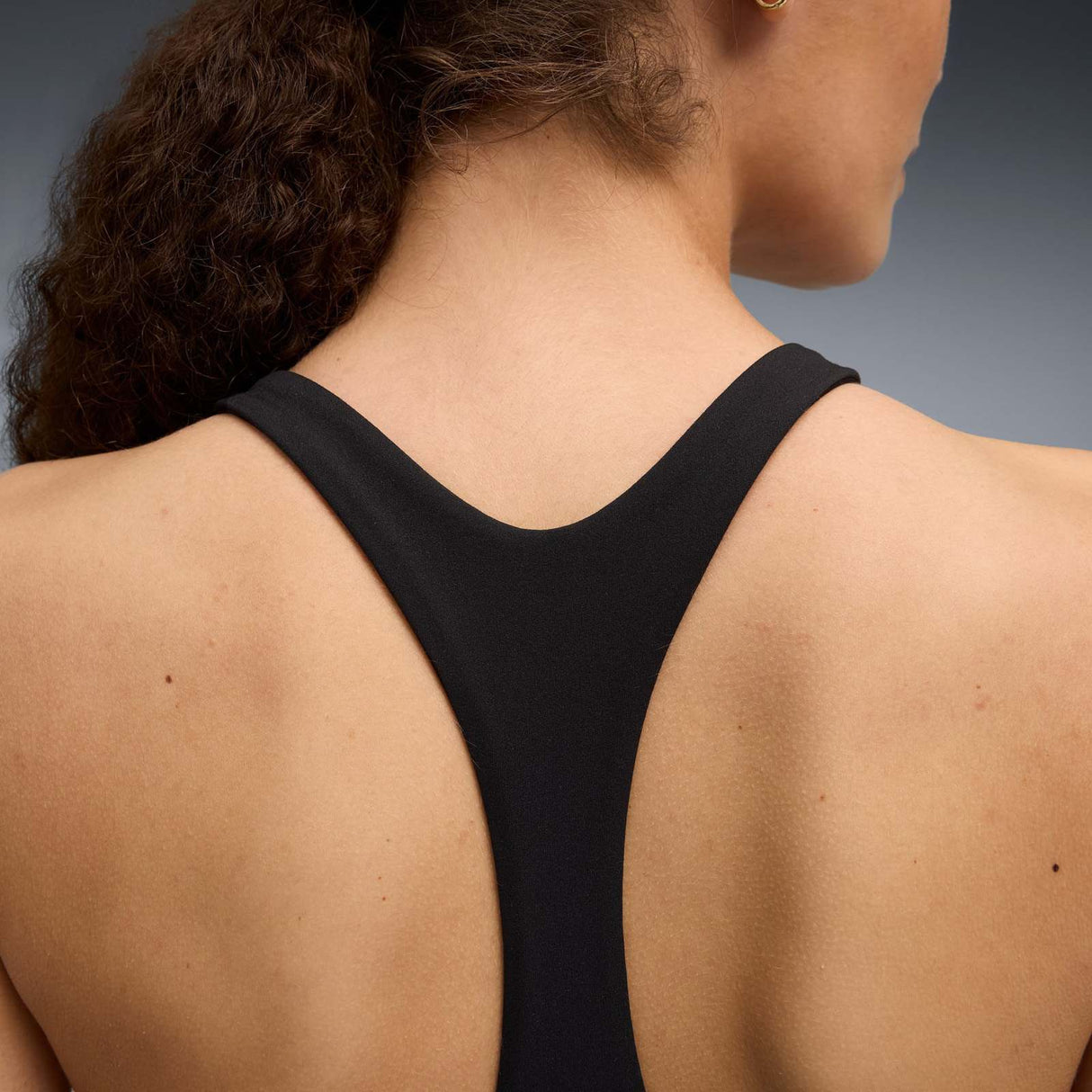 PUMA X HYROX SHAPELUXE HGH NCK W BRA Blk