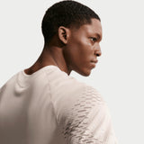 Nike M DFADV STRIDE NVLTY SS TOP Cream