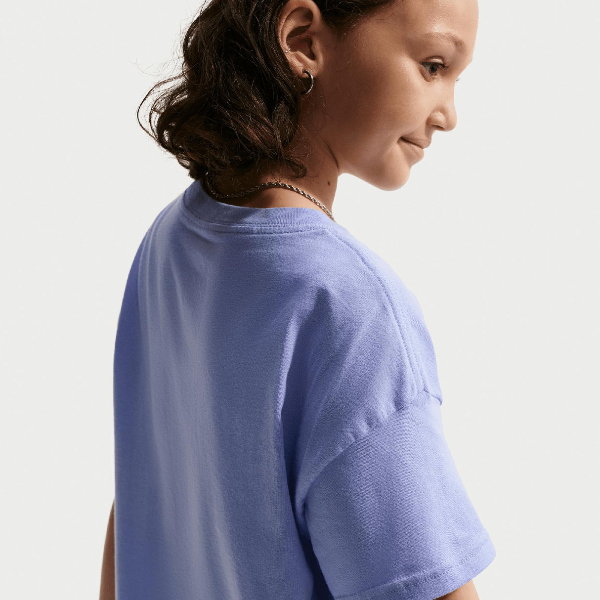 NIKE GIRLS NSW TEE BOXY ESSNTL LBR Purp