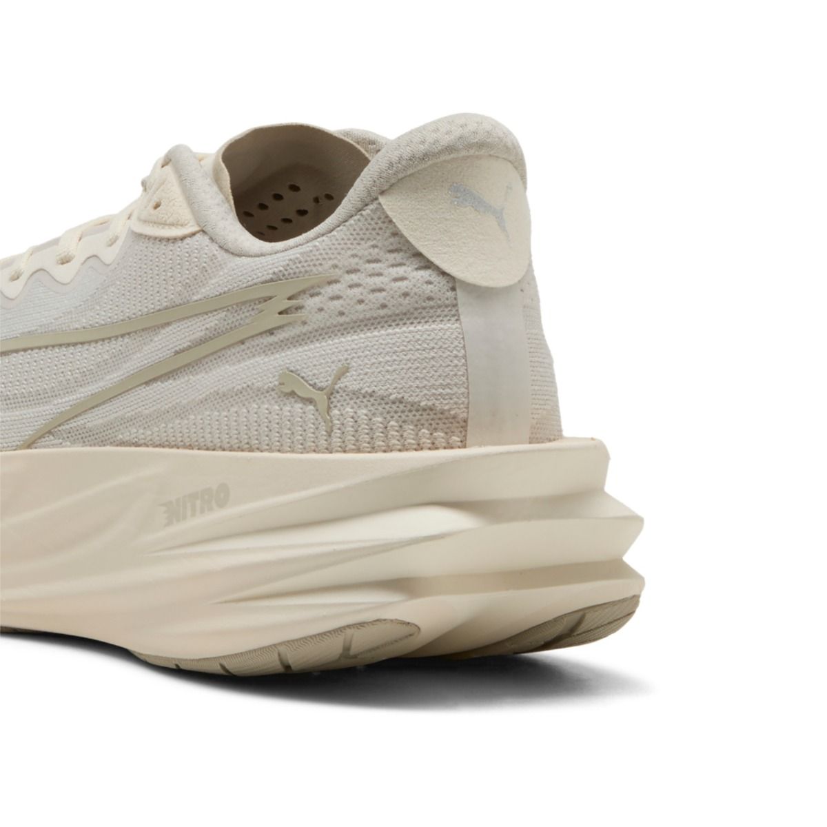 Puma Deviate Pure Nitro Mens Lightweight Running Shoes