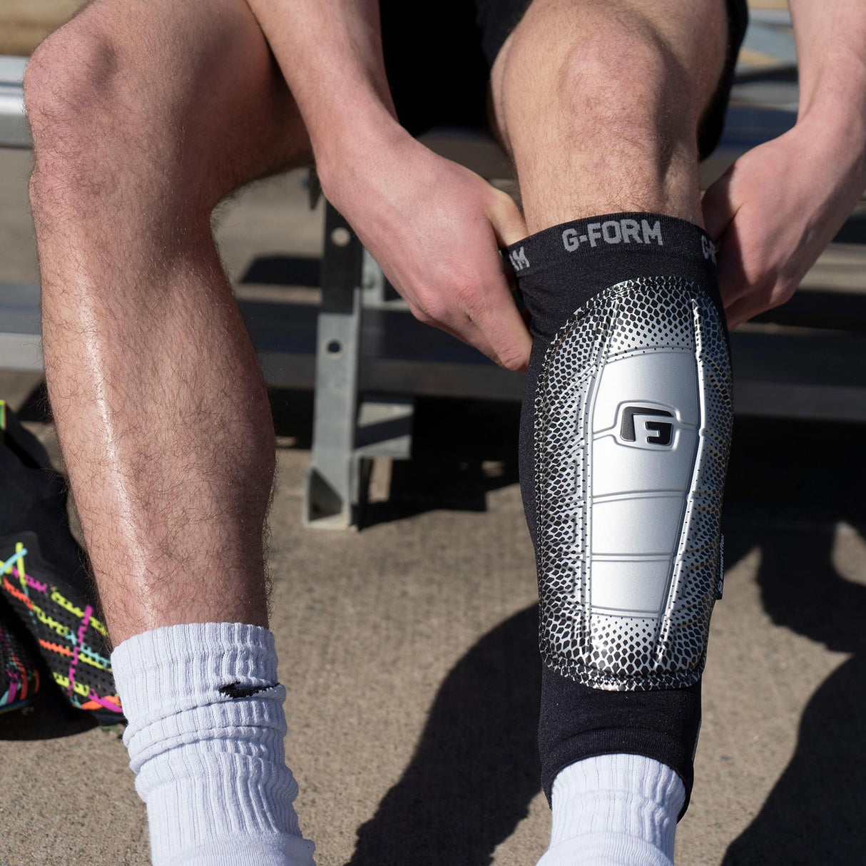G Form Pro S Elite 2 Shin Guard Blk/Slvr