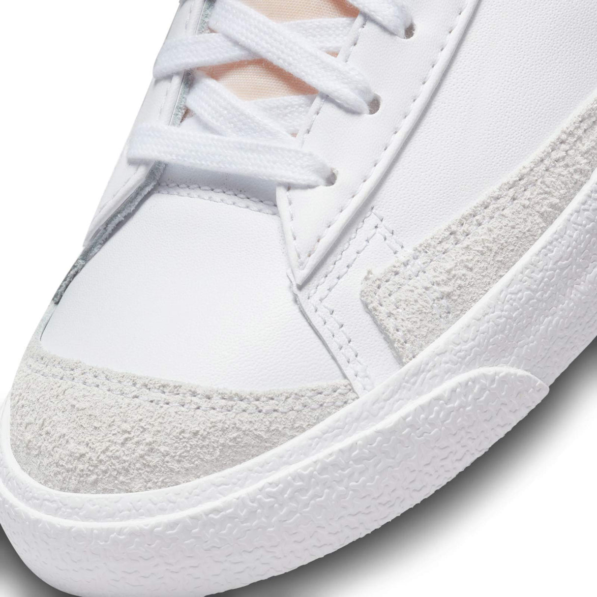 Nike Blazer Mid '77 Womens Shoes
