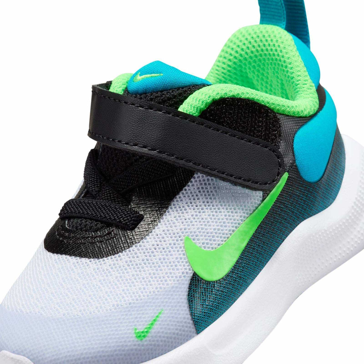 Nike Inf Revolution 7 Green