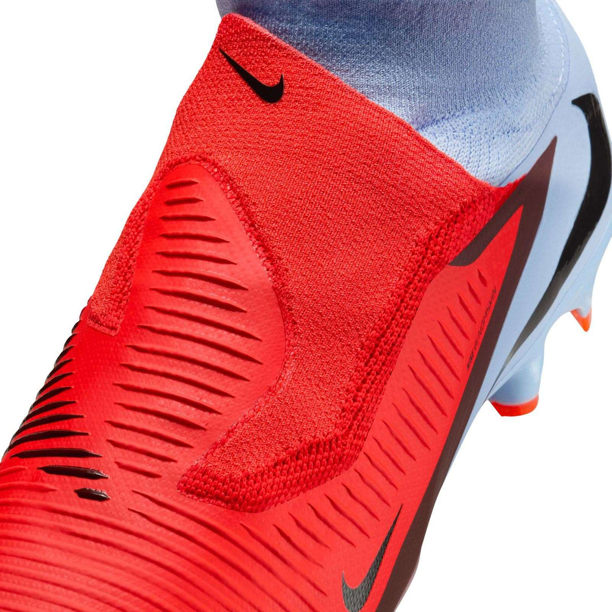 Nike Phantom 6 High Pro Firm-Ground Football Boots